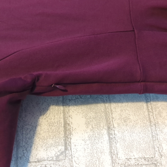 Boden Burgundy Fit and Flare 3/4 sleeve dress - Picture 6 of 7